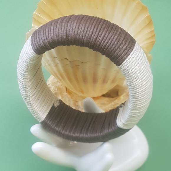 😺 Twine Bangle Bracelet - Picture 4 of 4